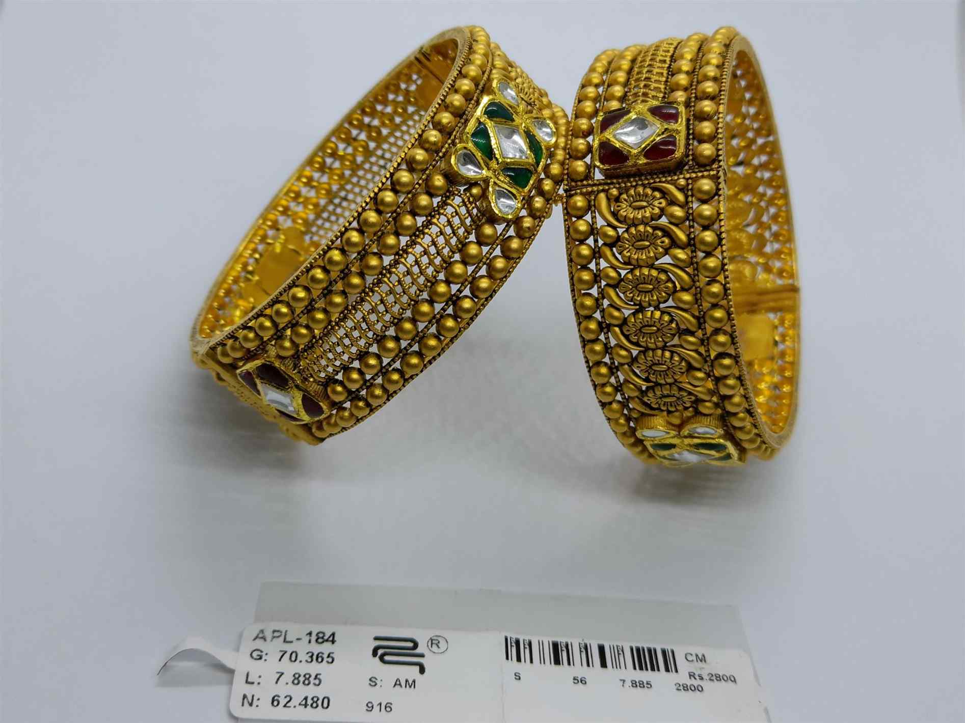 Royal Heritage Kundan Kada Set