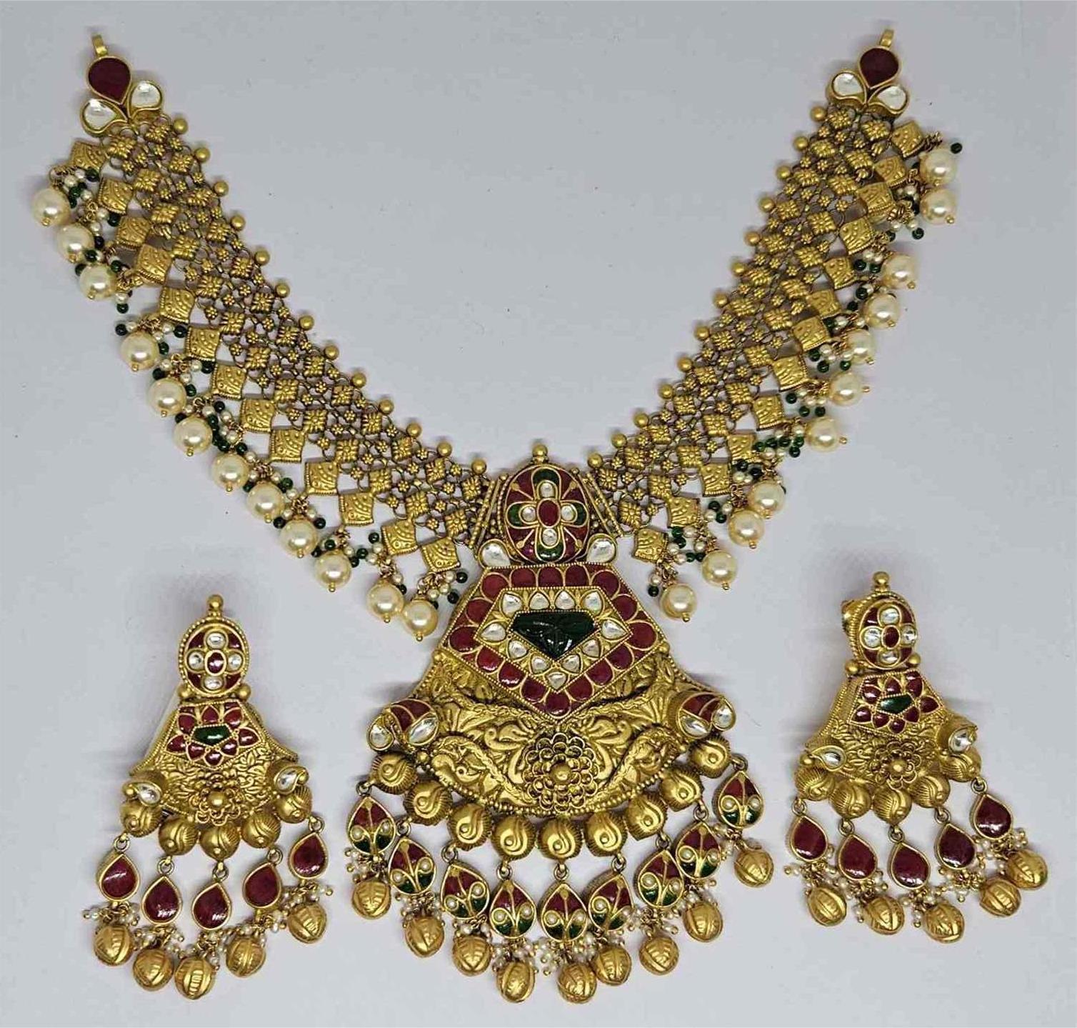 Rajwadi Kundan Bridal Necklace Set
